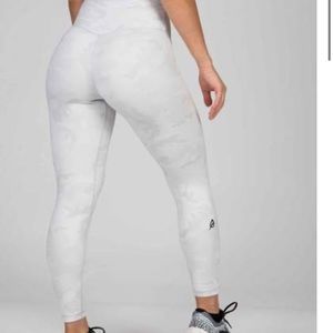 Mystic 23” CAMO white leggings